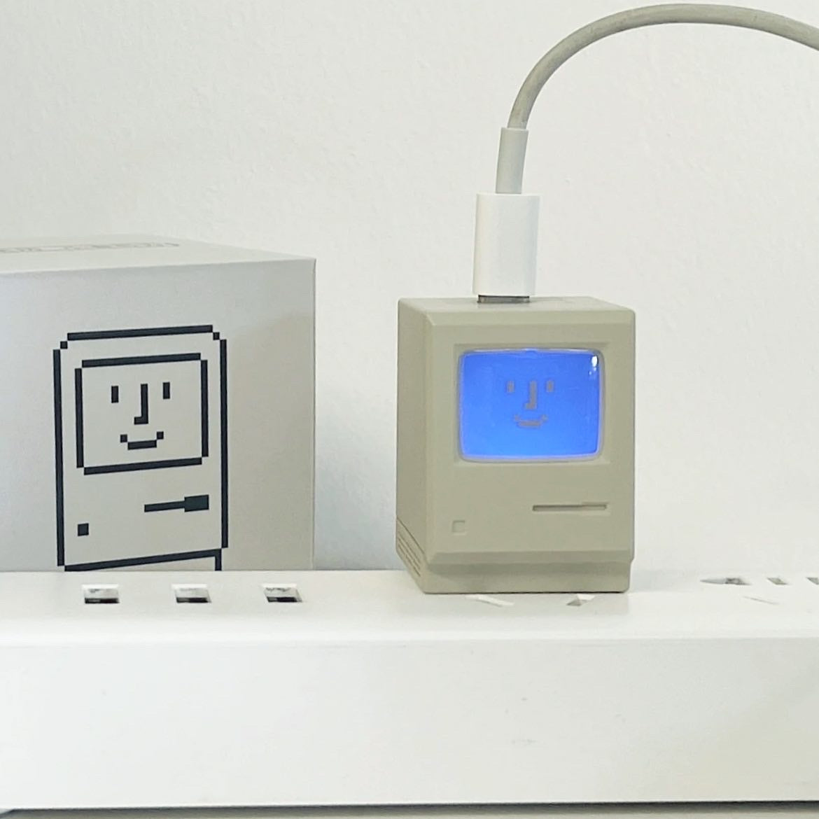 LED Smiley Face Type-C Charger Suitable for iOS & Android Devices
