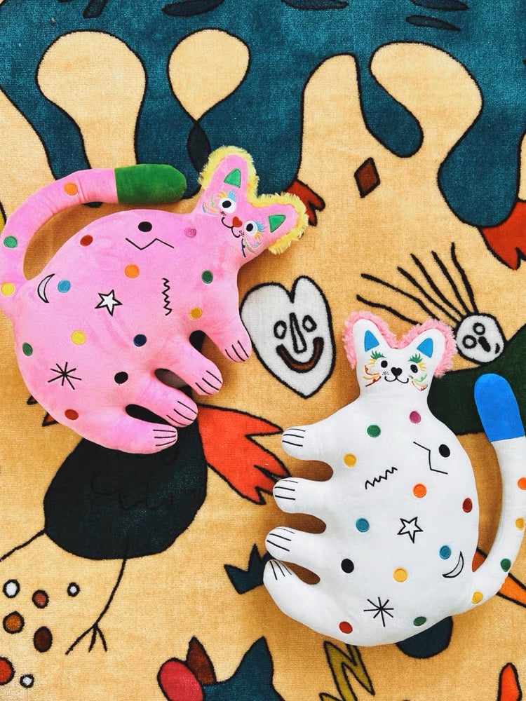 Kitty cuddle up cushion